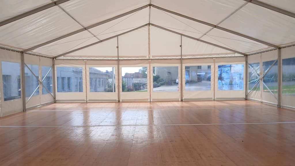 Chapiteau de réception Largeur 10m H 2.3m | Fenêtres cristal | Bâche M2 680g